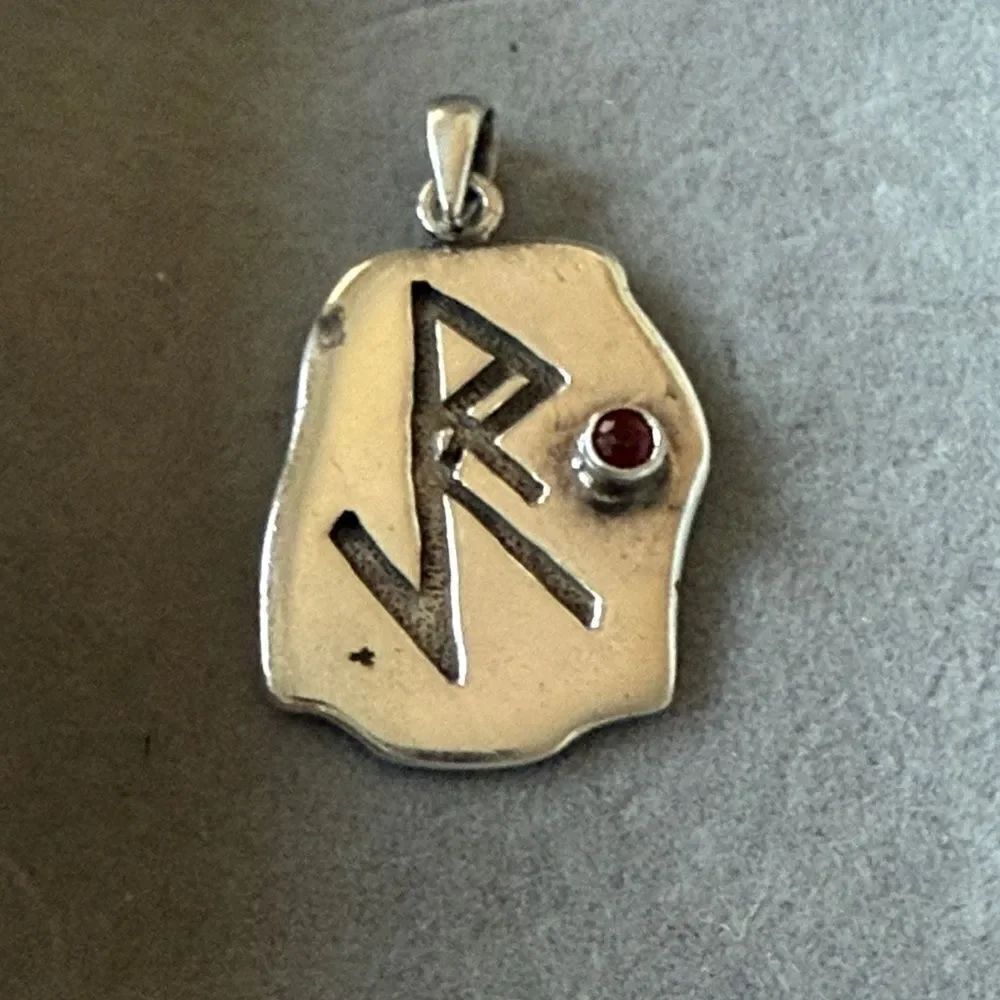 Peter Stone Sterling silver pendant